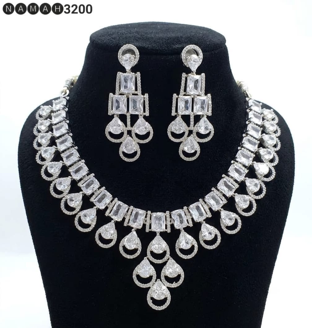 White American Diamond Necklace Jewellery Set