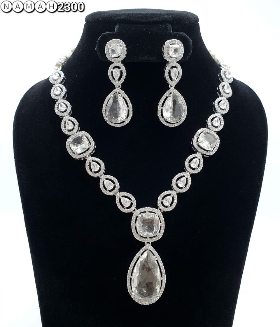 White American Diamond Necklace Jewellery Set