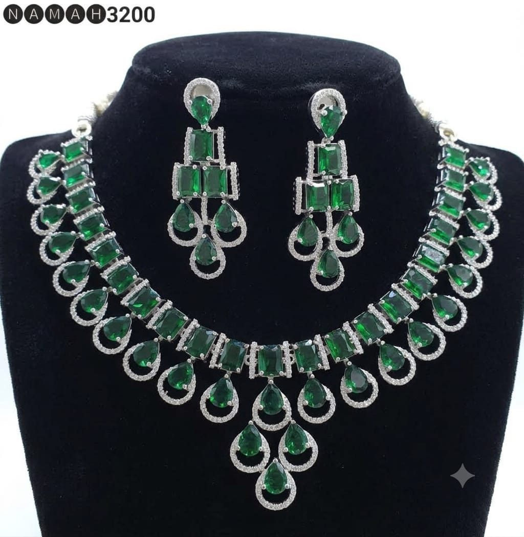 Green &amp; White American Diamond Necklace Jewellery Set