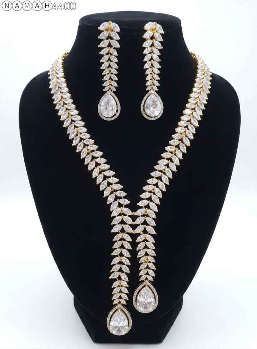 White American Diamond Necklace Jewellery Set