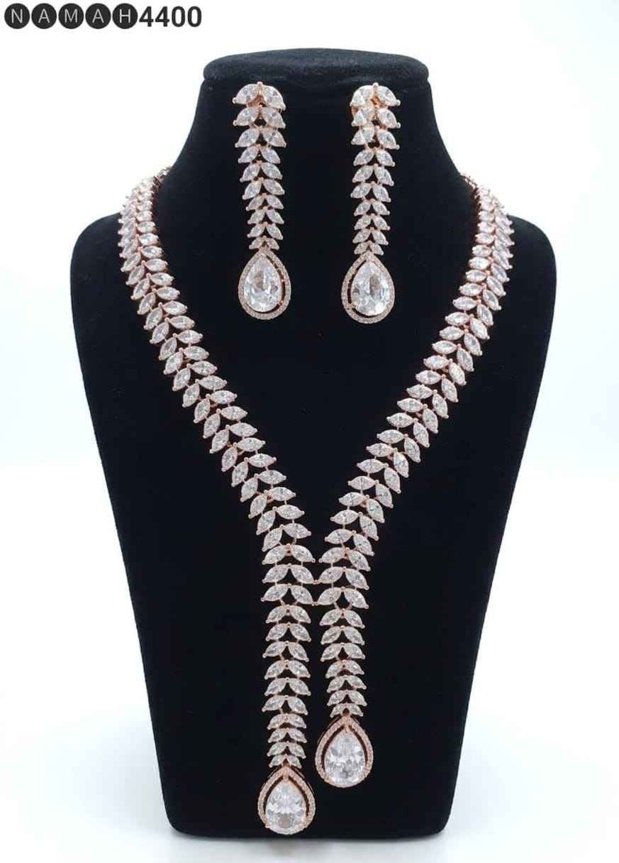 White American Diamond Necklace Jewellery Set