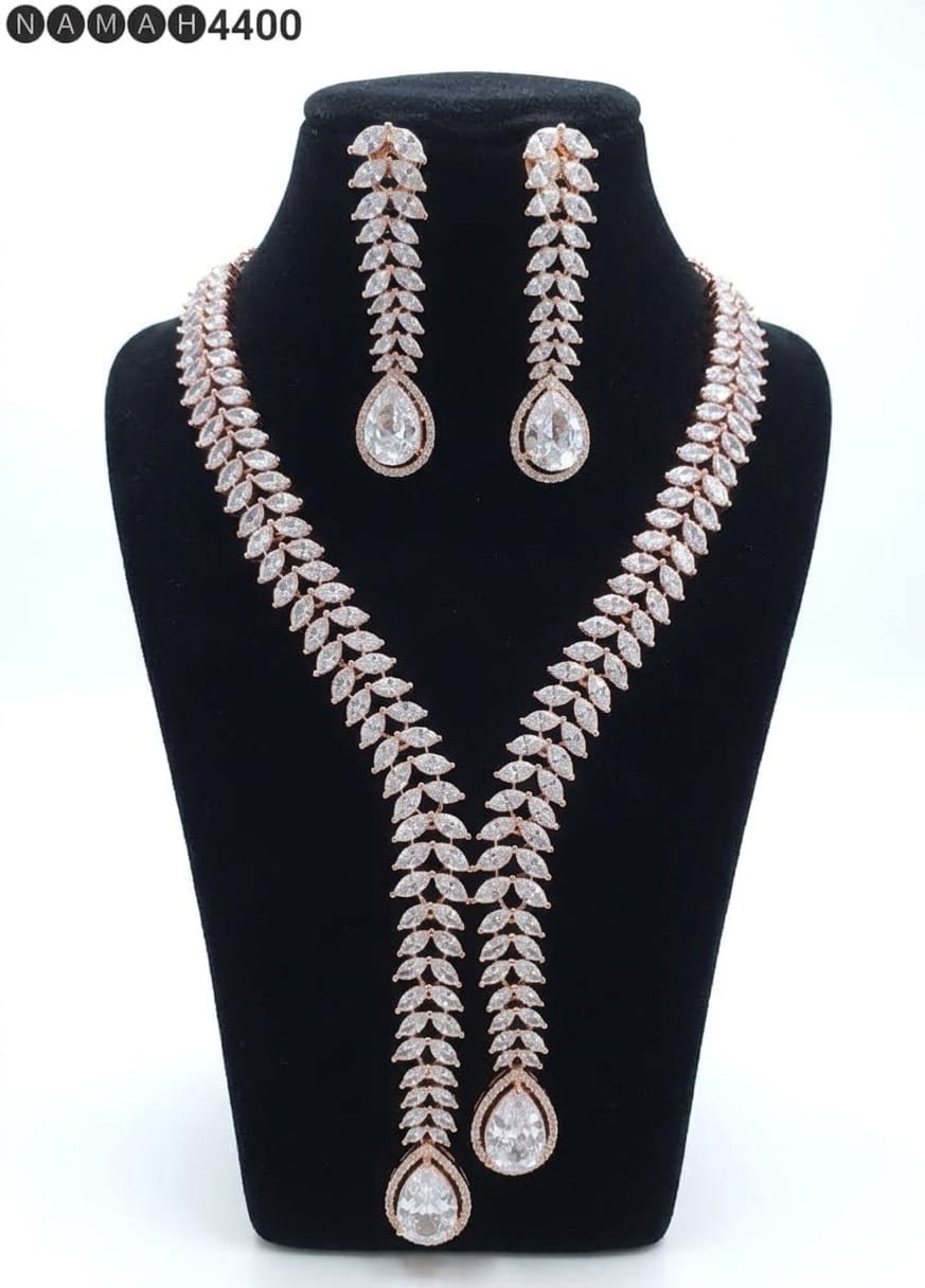 White American Diamond Necklace Jewellery Set