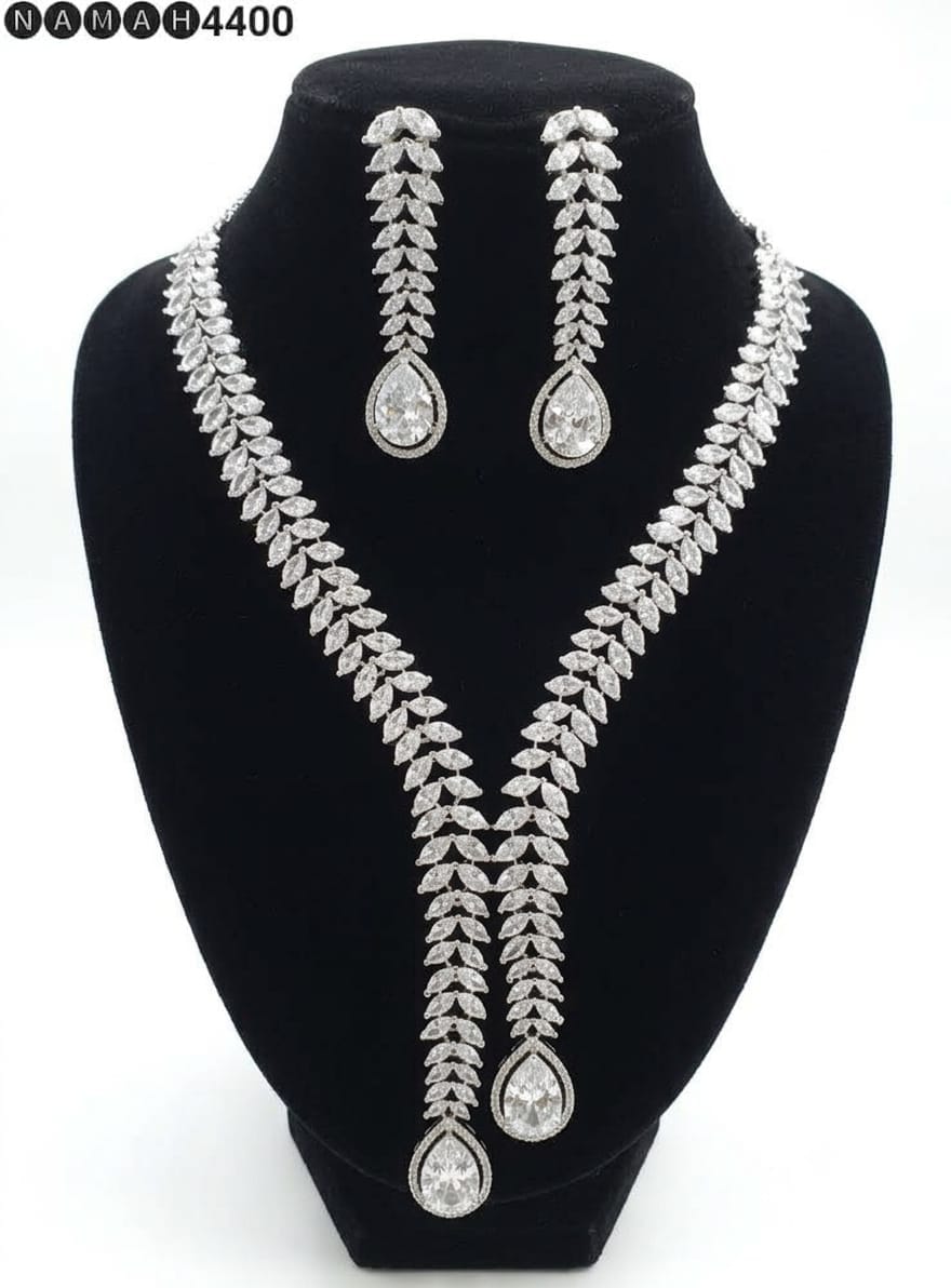 White American Diamond Necklace Jewellery Set