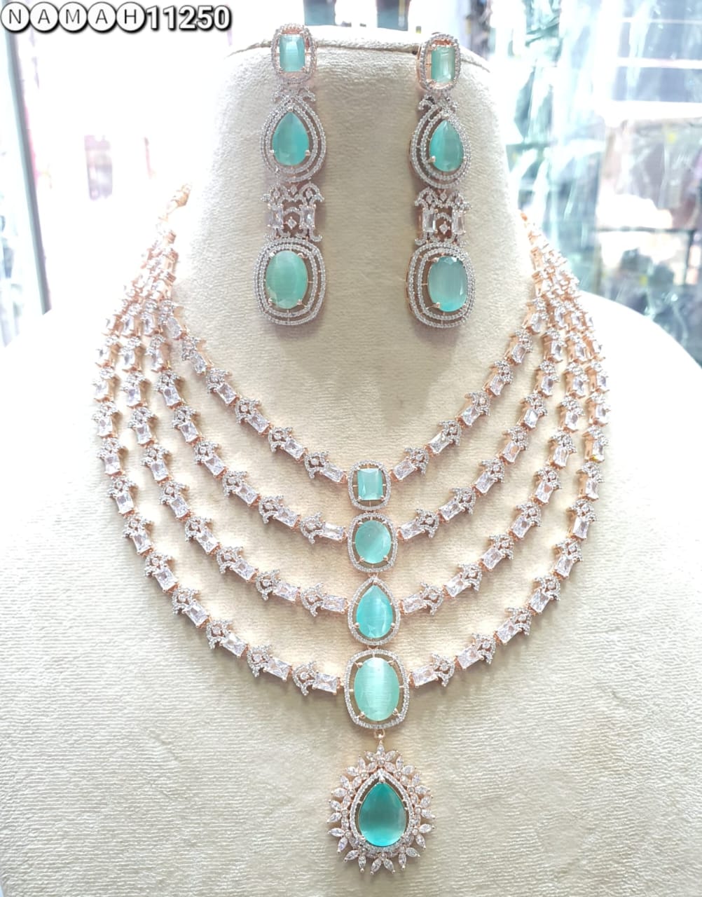 Mint American Diamond Design Necklace Jewellery Set