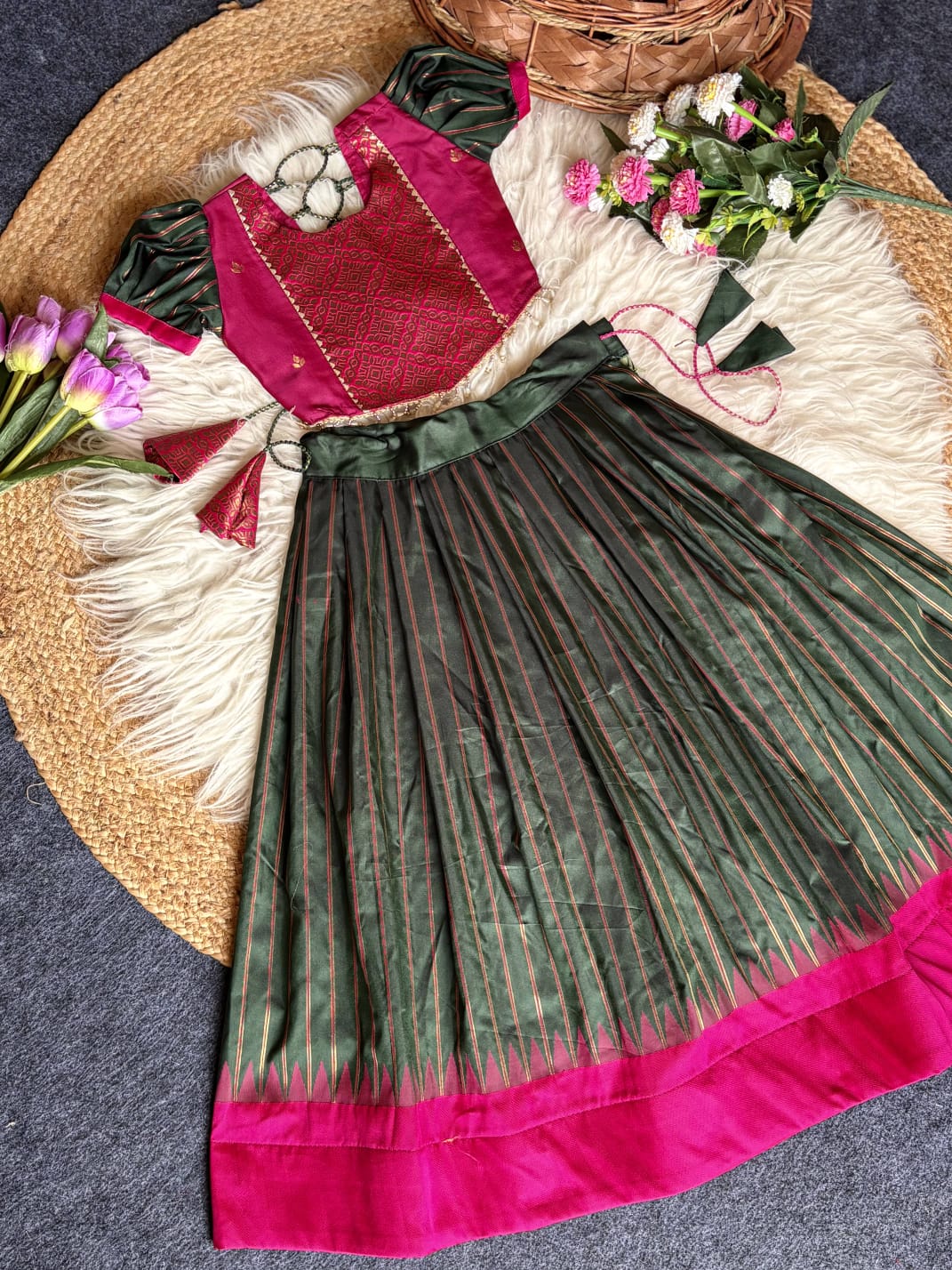 Green Pure Soft Traditional Gadwal Silk kid&