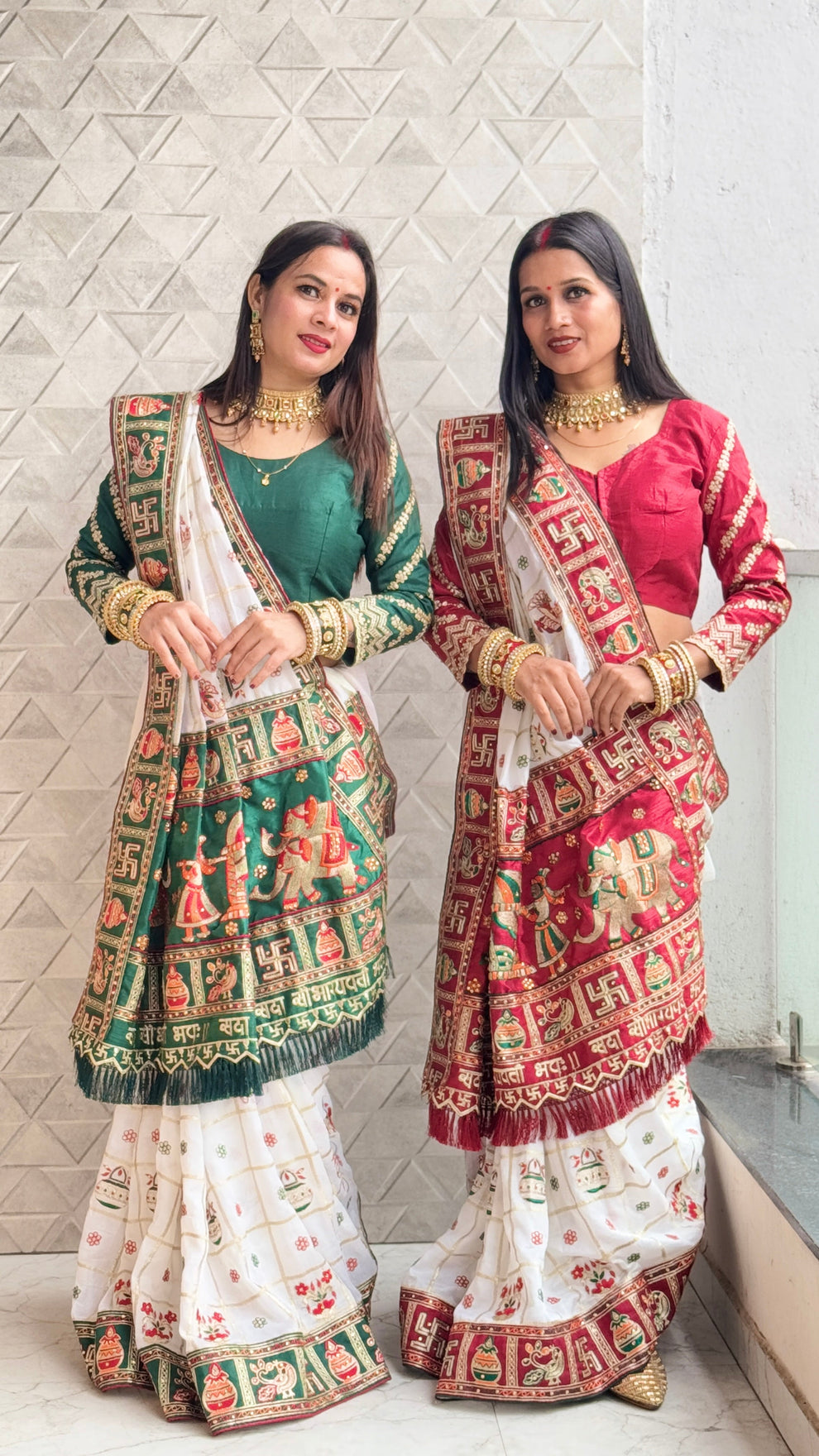 White Maroon Pure Soft Silk Panter Patola Embroiderd Panter Patola Saree 