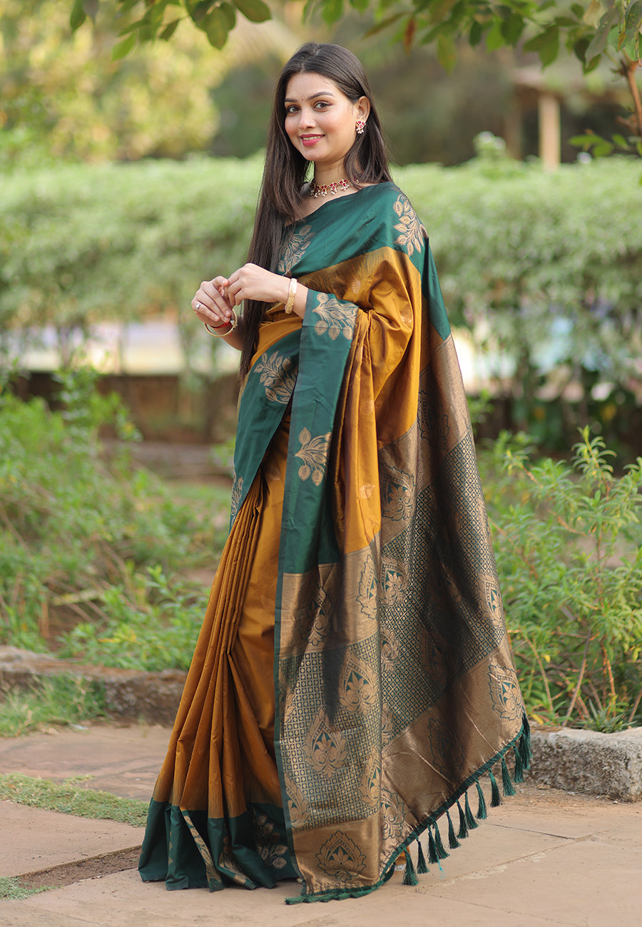 Gold Soft Silk Floral Border Contrast Zari Soft Silk Saree