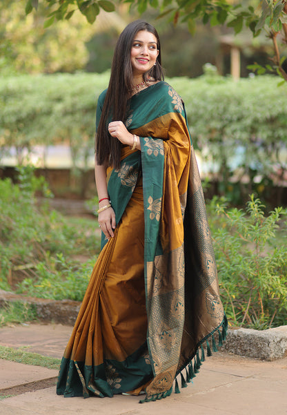 Gold Soft Silk Floral Border Contrast Zari Soft Silk Saree