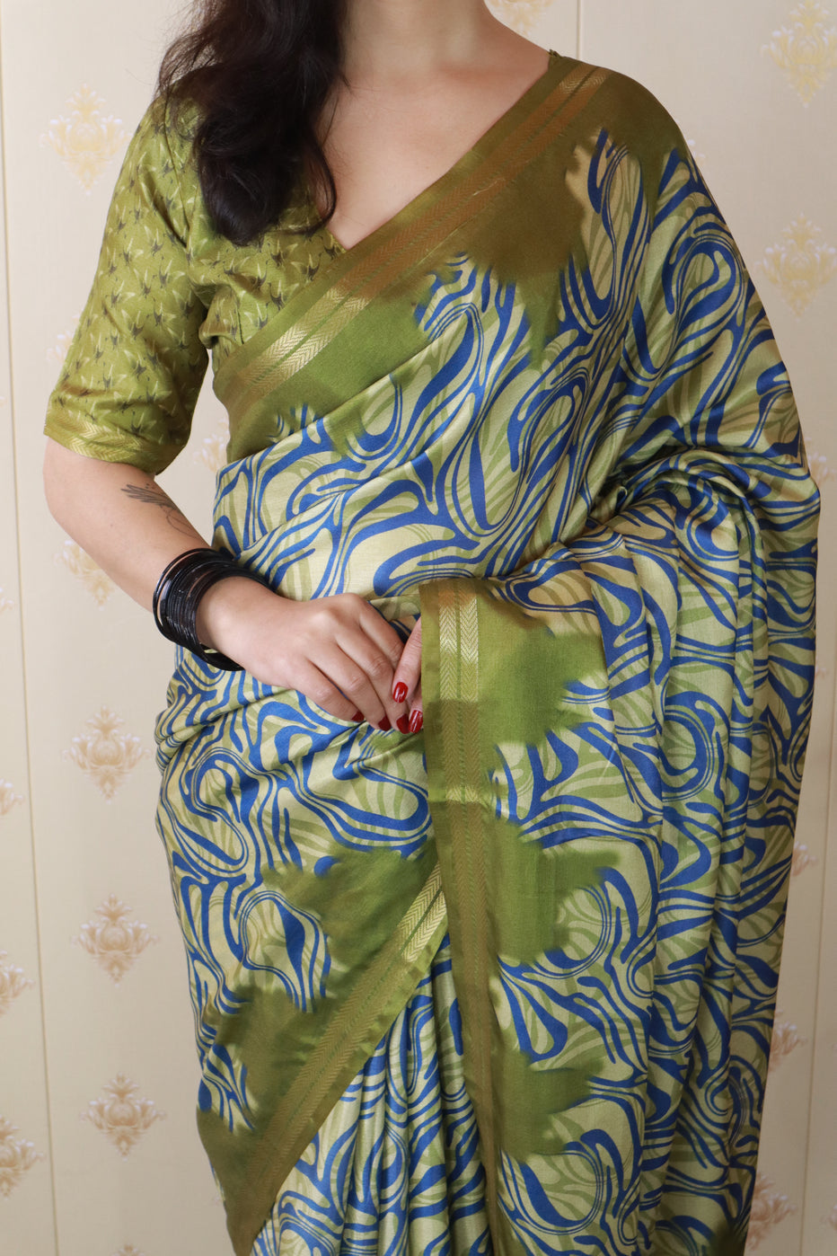 Green Soft Tussar Silk Abstract Printed Zari Woven Saree Tussar Saree