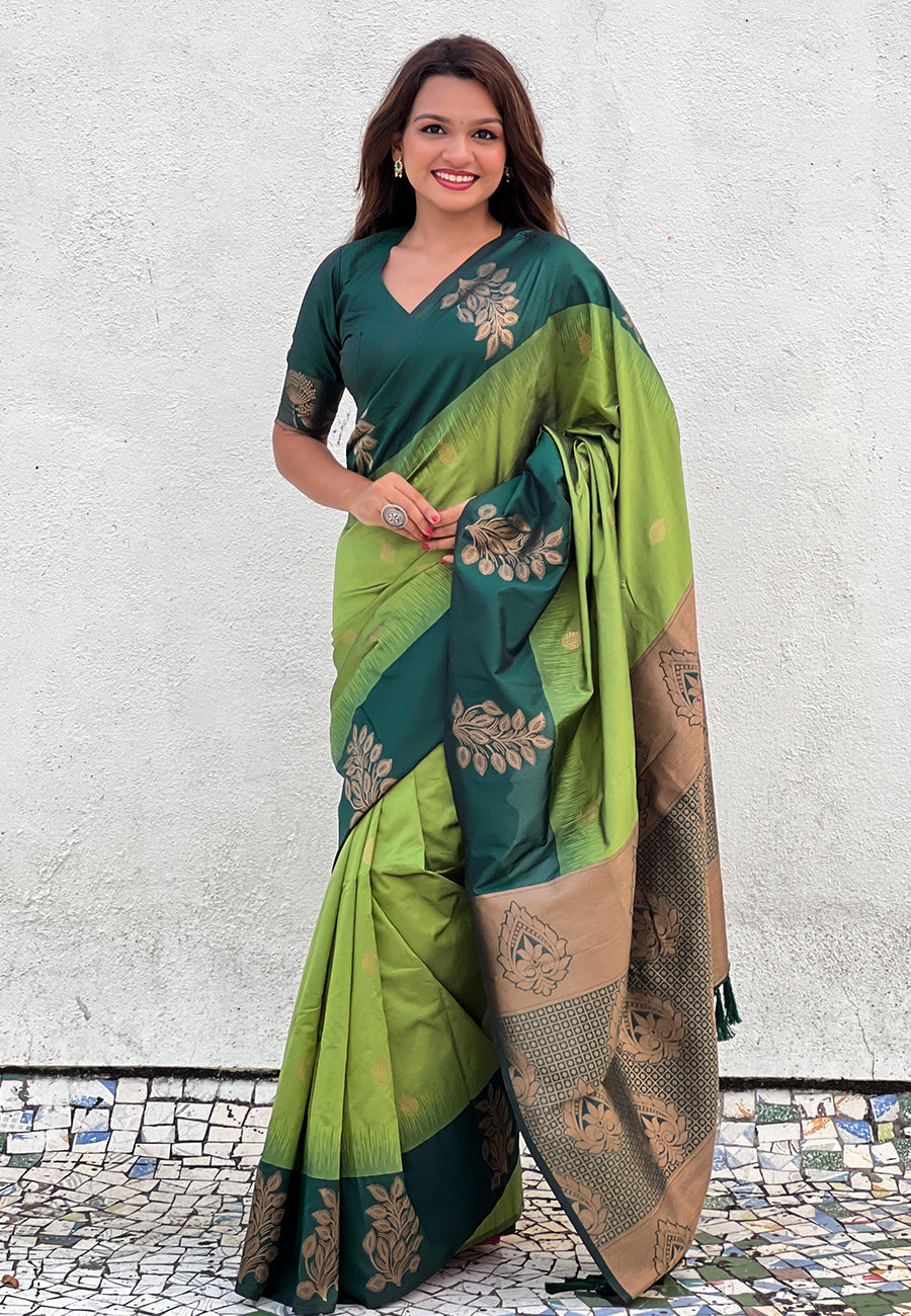 Green Soft Silk Floral Border Contrast Zari Soft Silk Saree