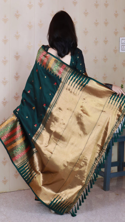 Bottal Green Soft Silk Meenakari Zari Woven Saree Banarasi Saree Anant Tex Exports Pvt.Ltd..
