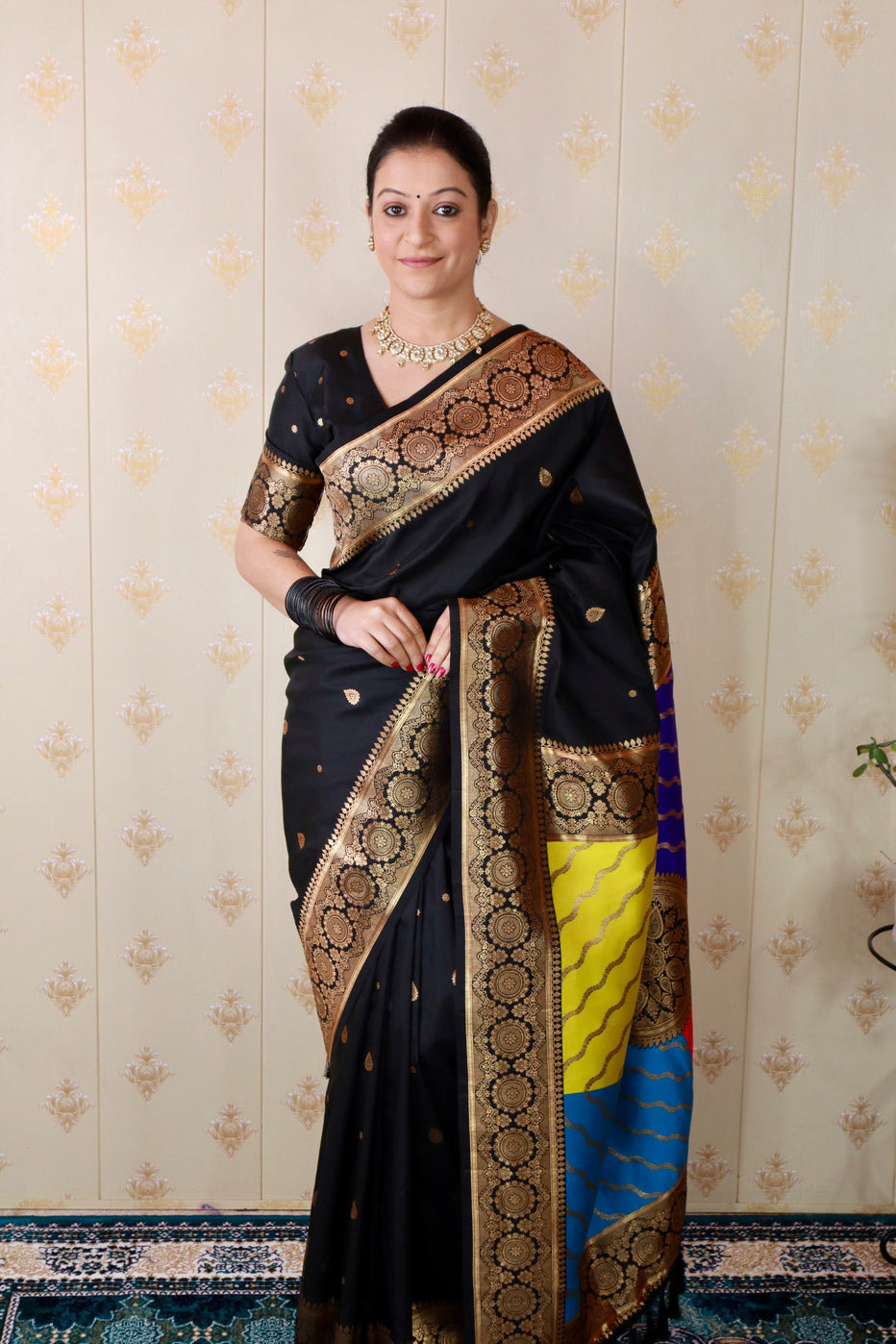 Black Soft Silk Banarasi Multicolor Pallu Zari Woven Saree