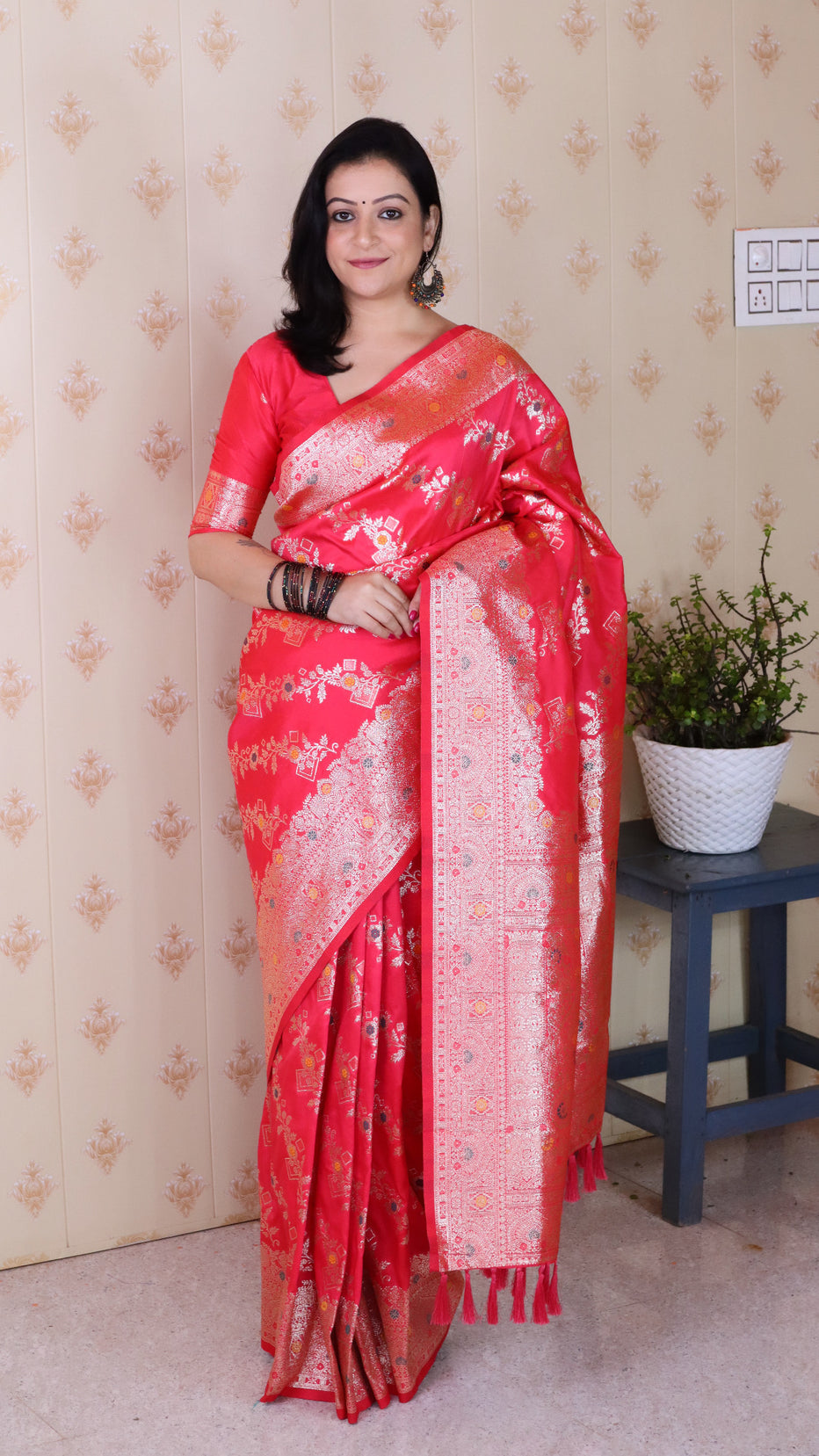 Pink Soft Silk Banarasi Jaal Meenakari Zari Banarasi Saree