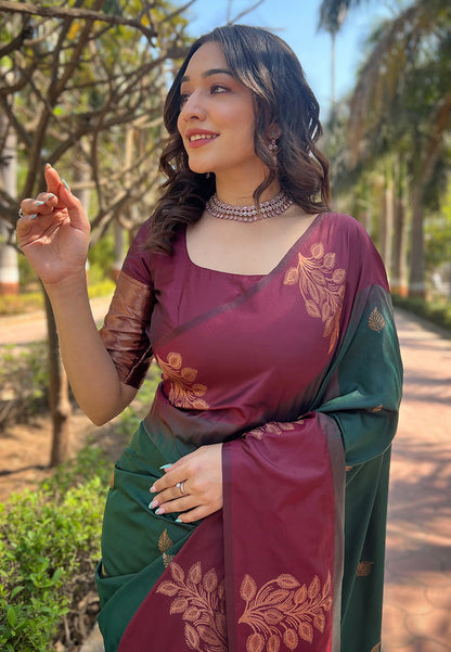 Bottle Green Soft Silk Floral Border Contrast Zari Soft Silk Saree