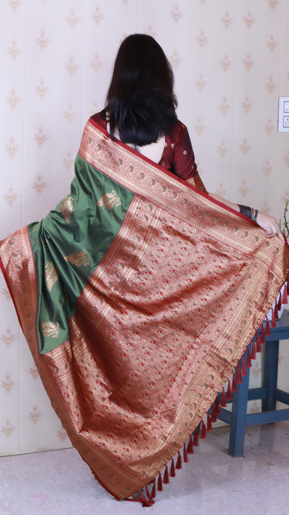 Mehendi Green Soft Silk Banarasi Peacock Zari Woven Saree Kanjivaram Saree Anant Tex Exports Pvt.Ltd..