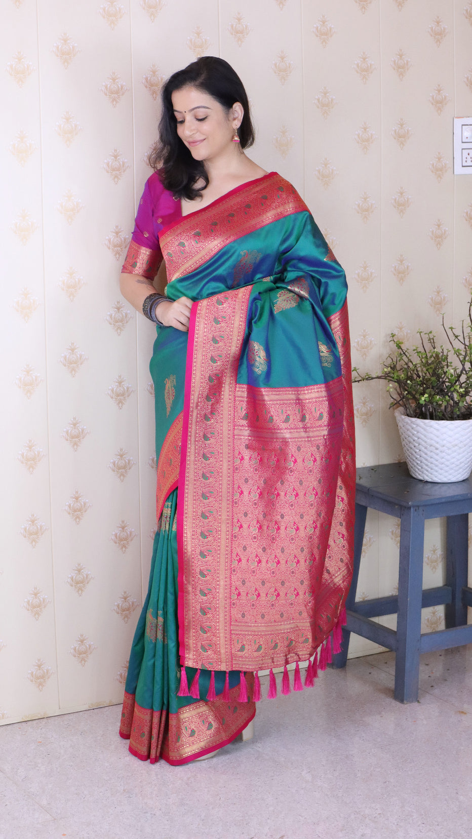 Green Soft Silk Banarasi Peacock Zari Woven Saree