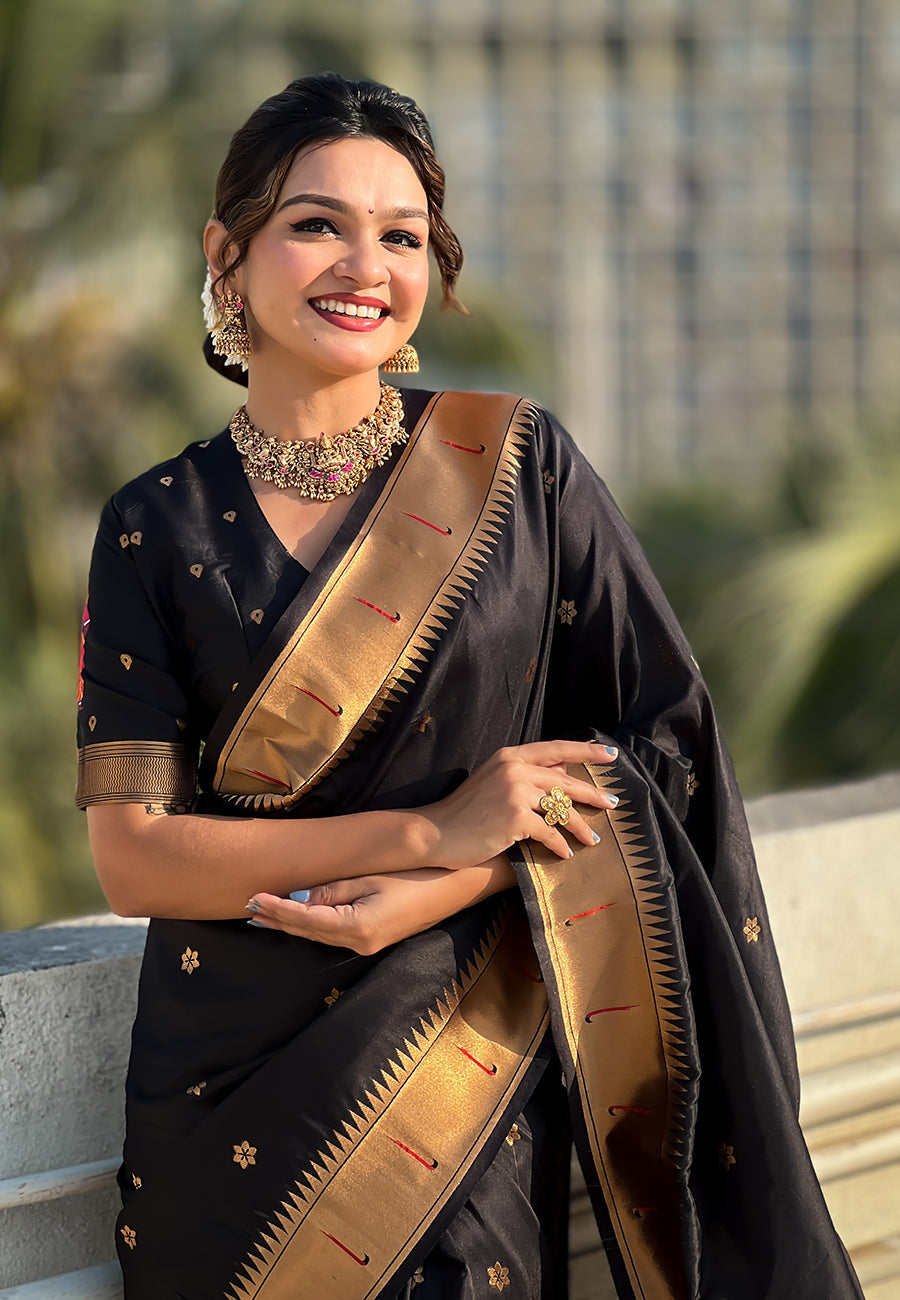 Black Zari Woven Vitthala God Special Paithani Silk Saree Banarasi Silk Saree Anant Tex Exports Pvt.Ltd..