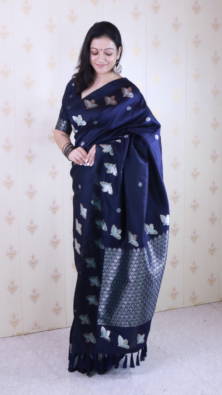 Navy Blue Soft Silk Dual Zari Woven Moonga Silk Saree