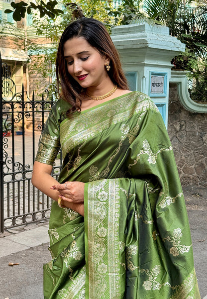 Mehendi Green Banarasi Jaal Soft Silk Zari Woven Saree Kanjivaram Saree Anant Tex Exports Pvt.Ltd..