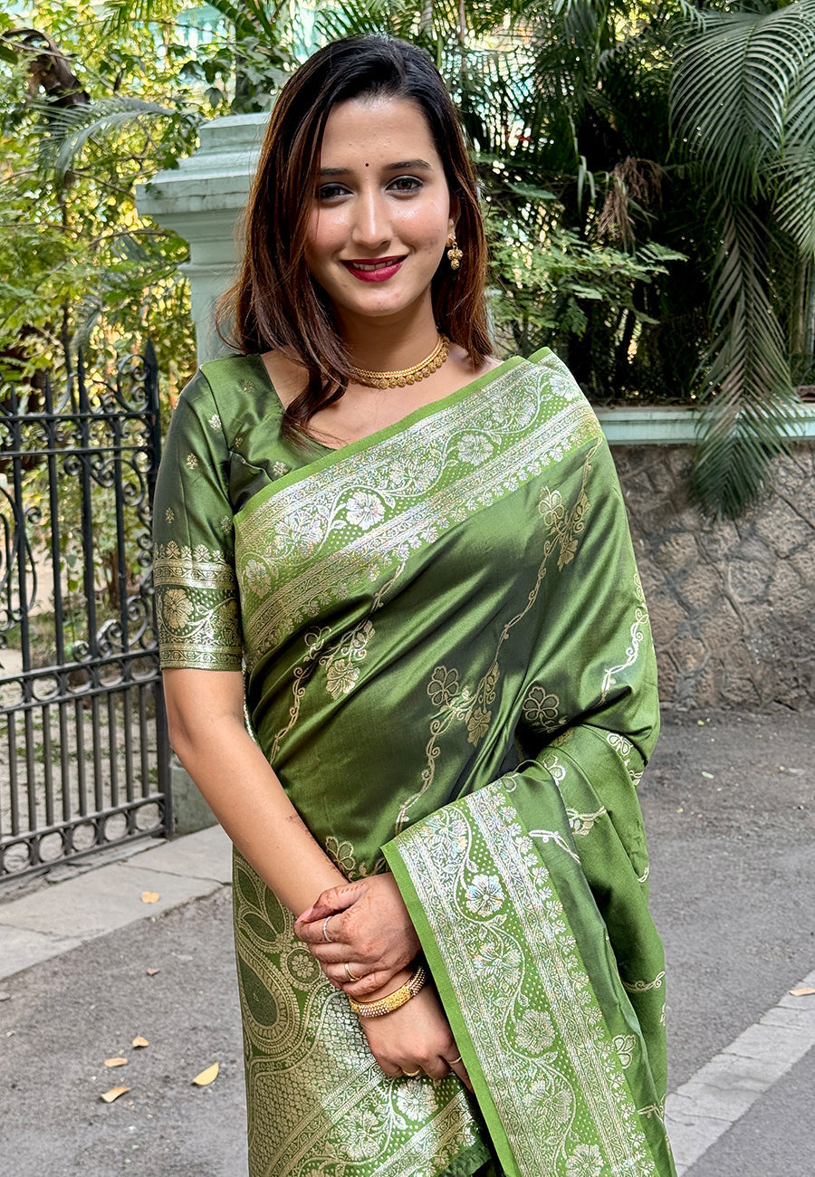 Mehendi Green Banarasi Jaal Soft Silk Zari Woven Saree Kanjivaram Saree Anant Tex Exports Pvt.Ltd..