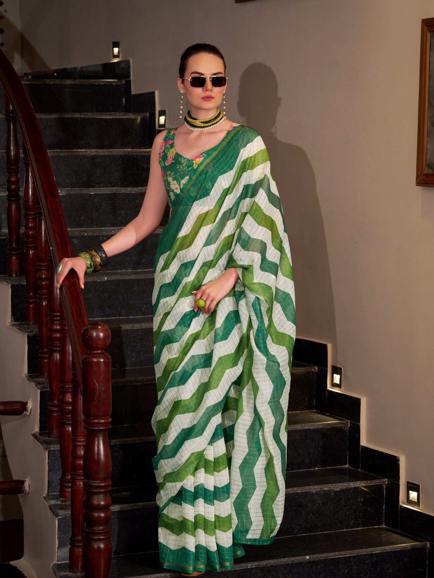 Green &amp; White Wavy Print Linen Cotton Saree