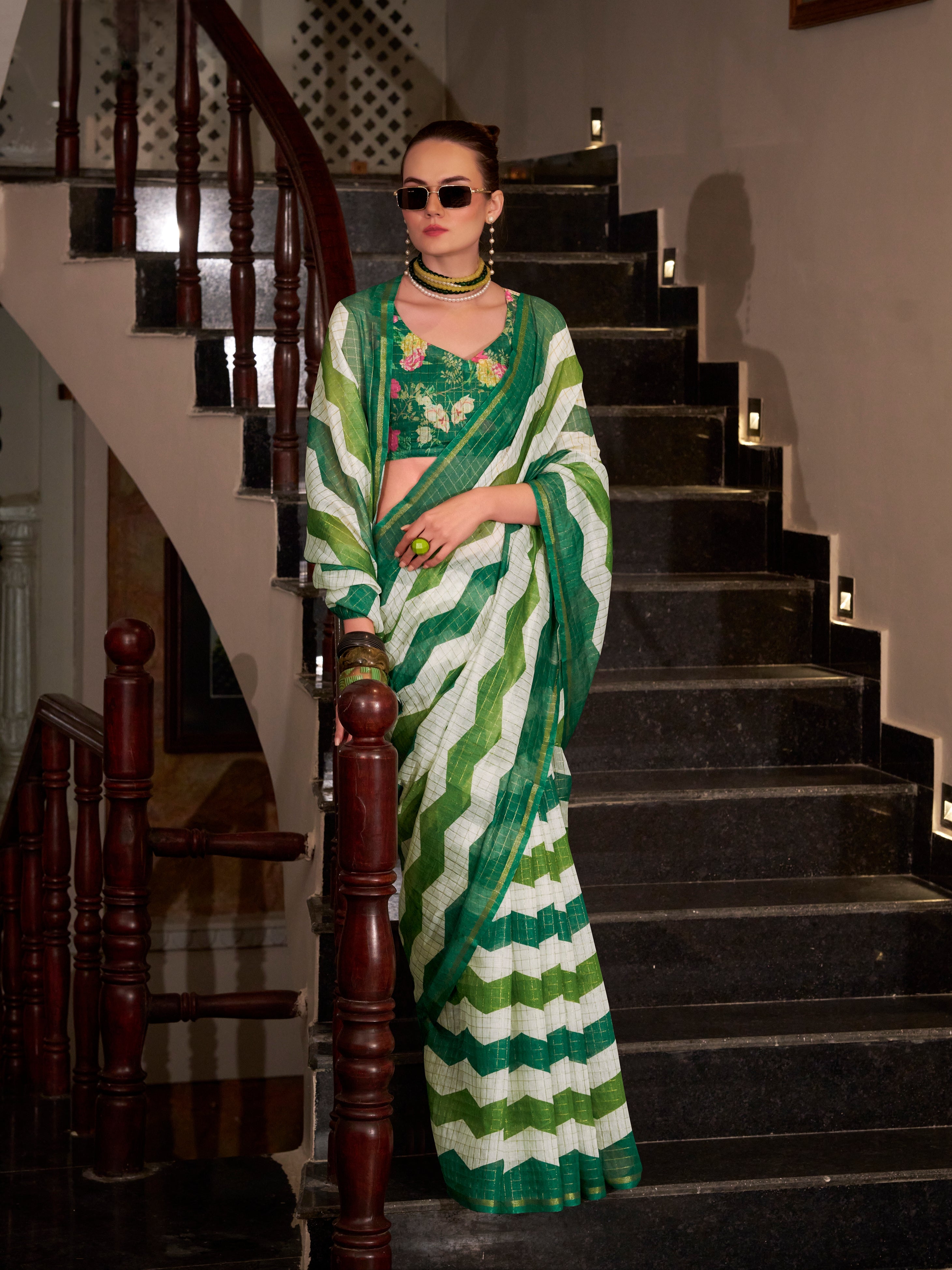 Green &amp; White Wavy Print Linen Cotton Saree