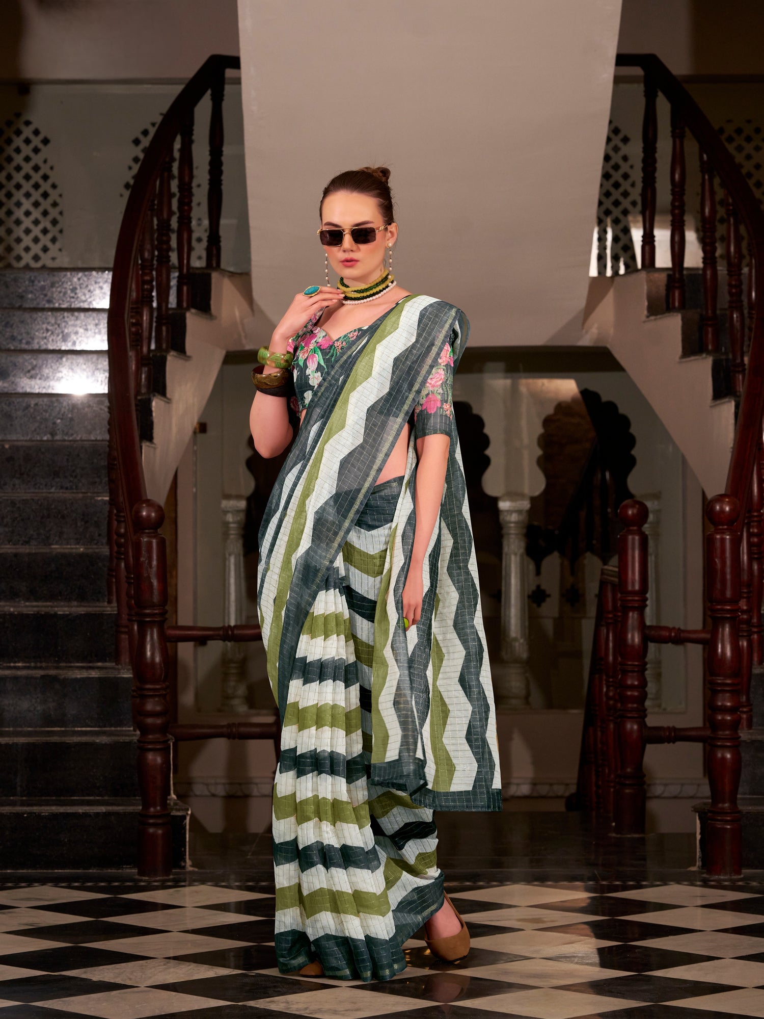 Green &amp; White Wavy Print Linen Cotton Saree