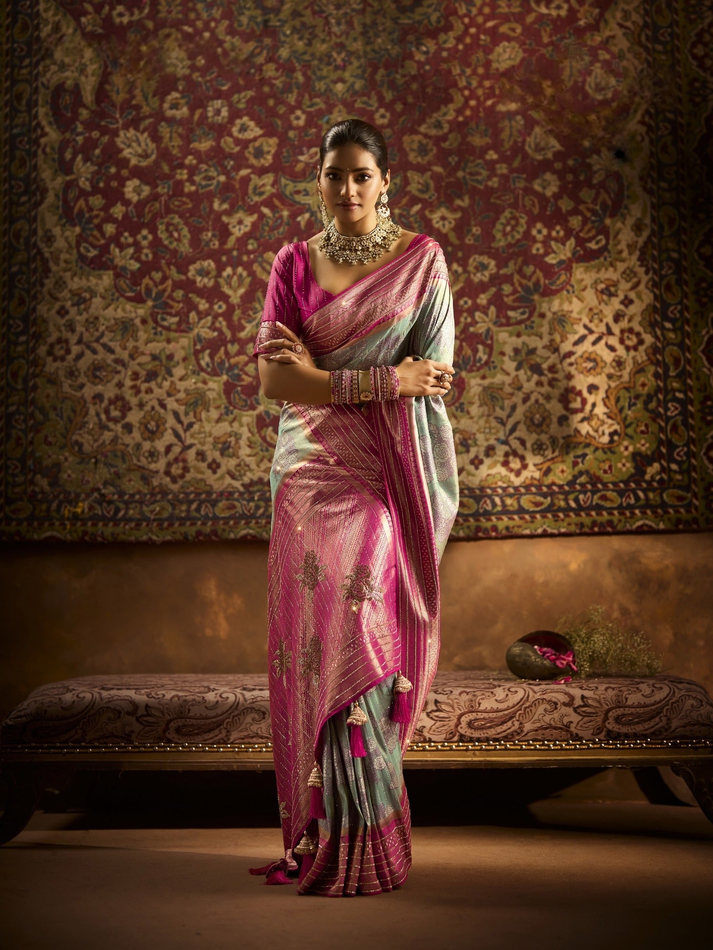 Dual-tone pink silver Kanjivaram saree with zarkan

