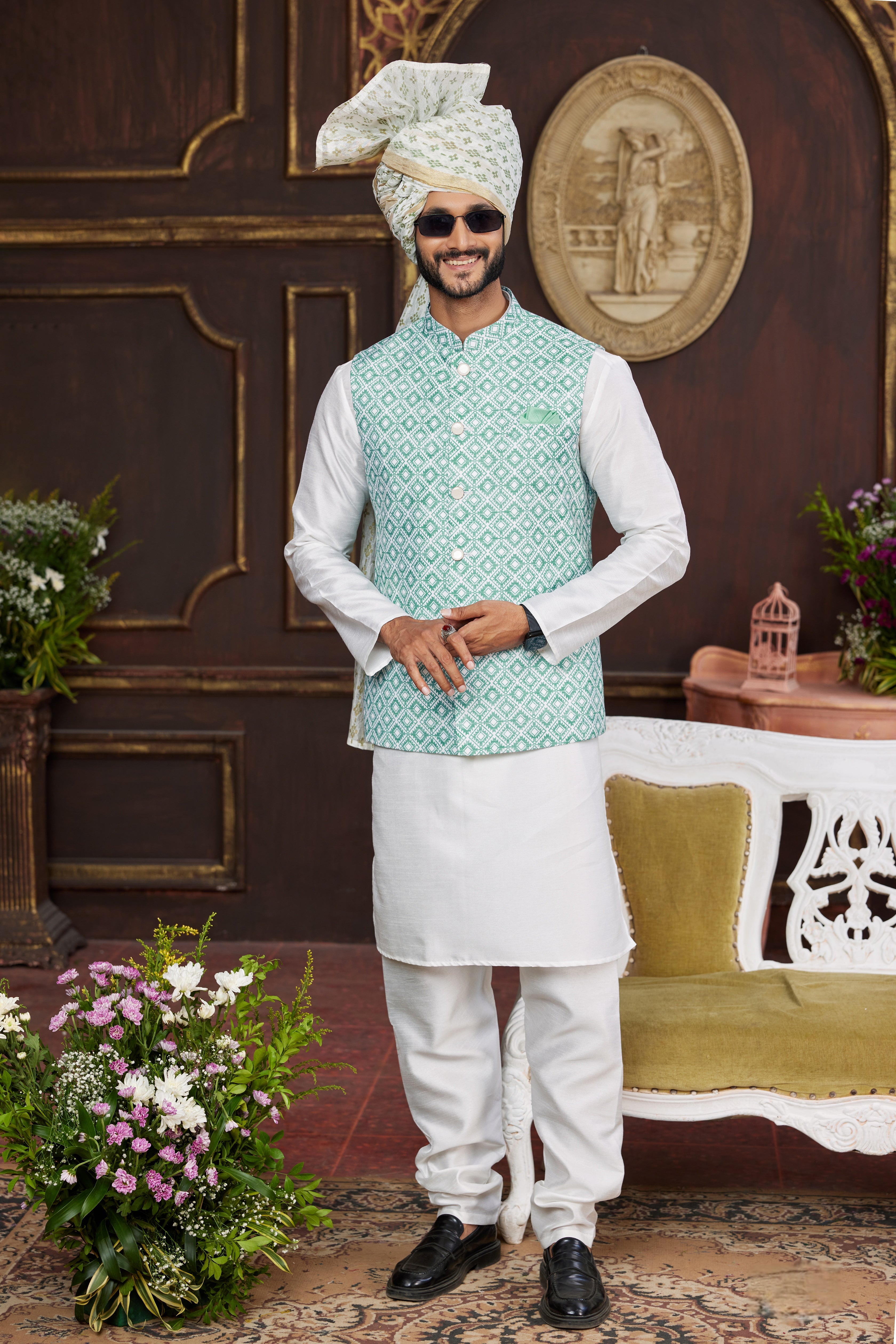 Mehendi green kurta pajama with printed jacket