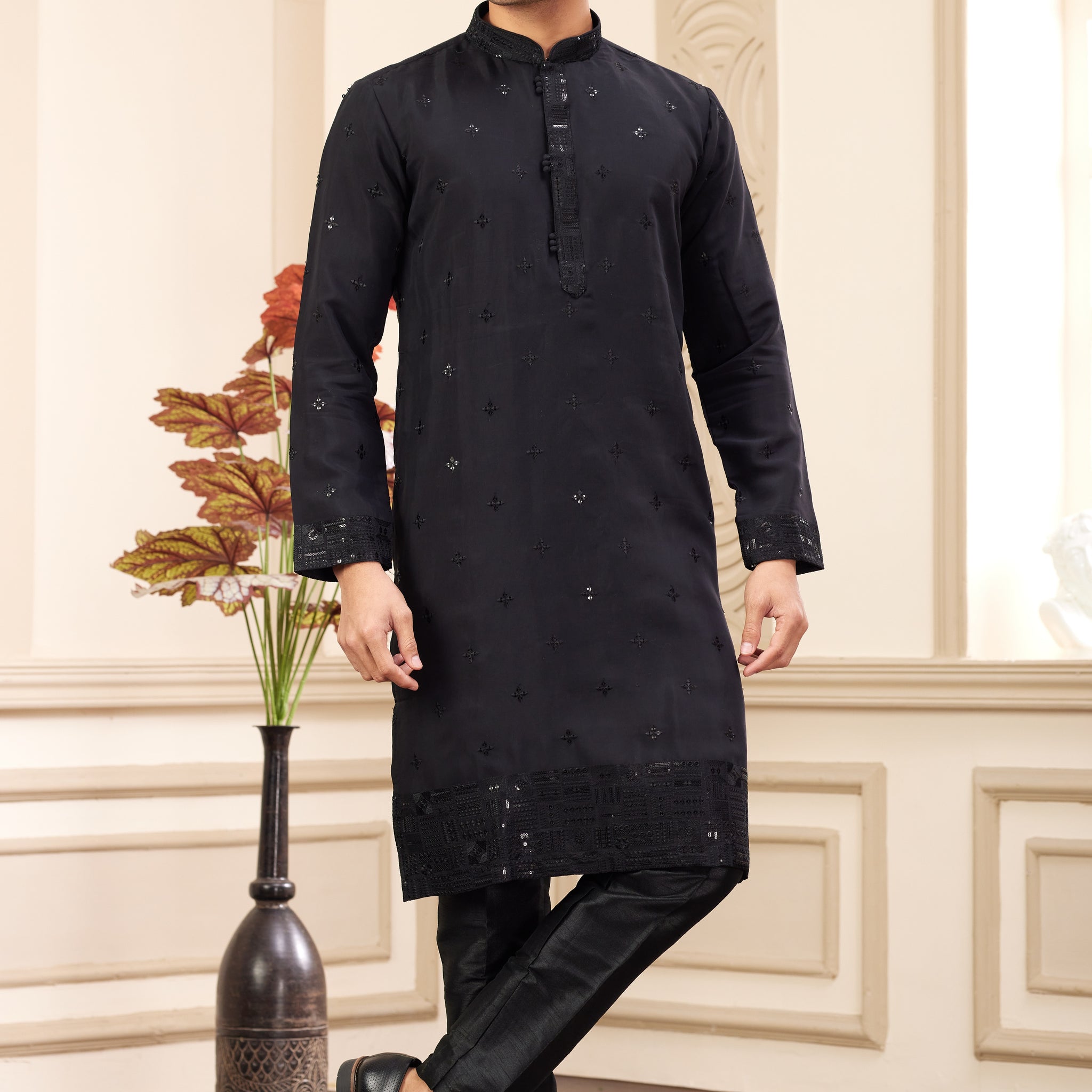 Black embroidered kurta set for men