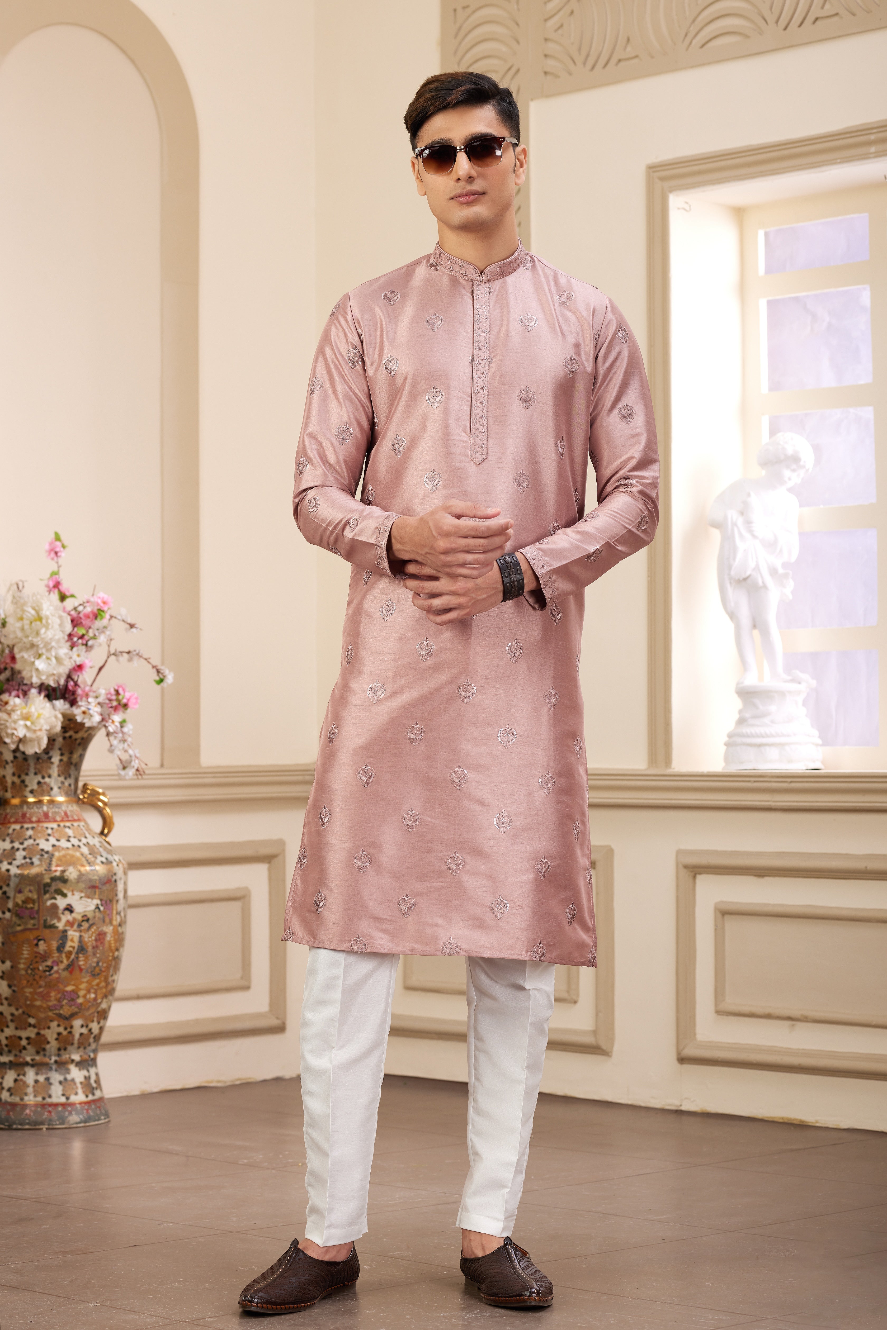 Light pink embroidered kurta set for men