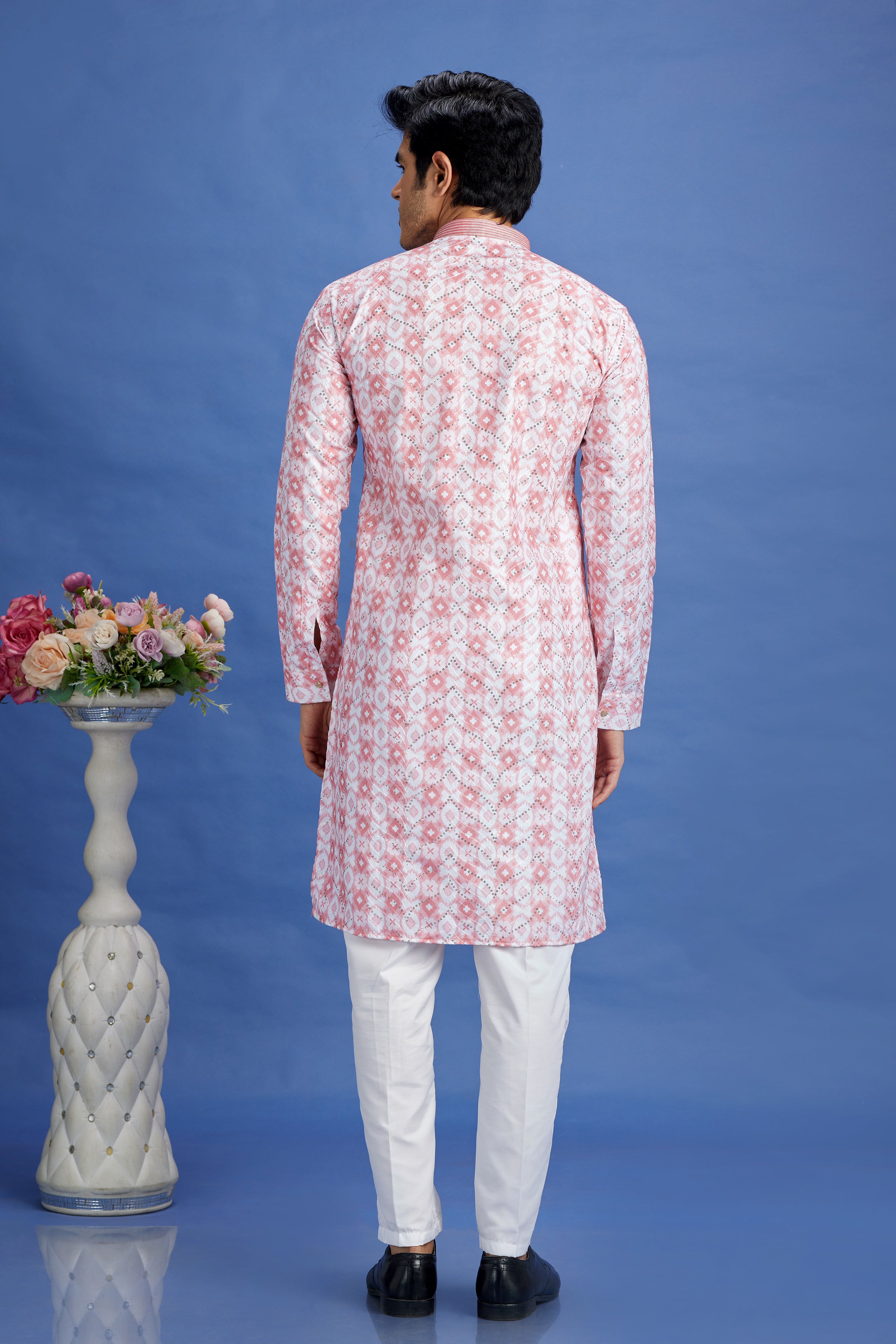 Traditional Indian outfit for men

