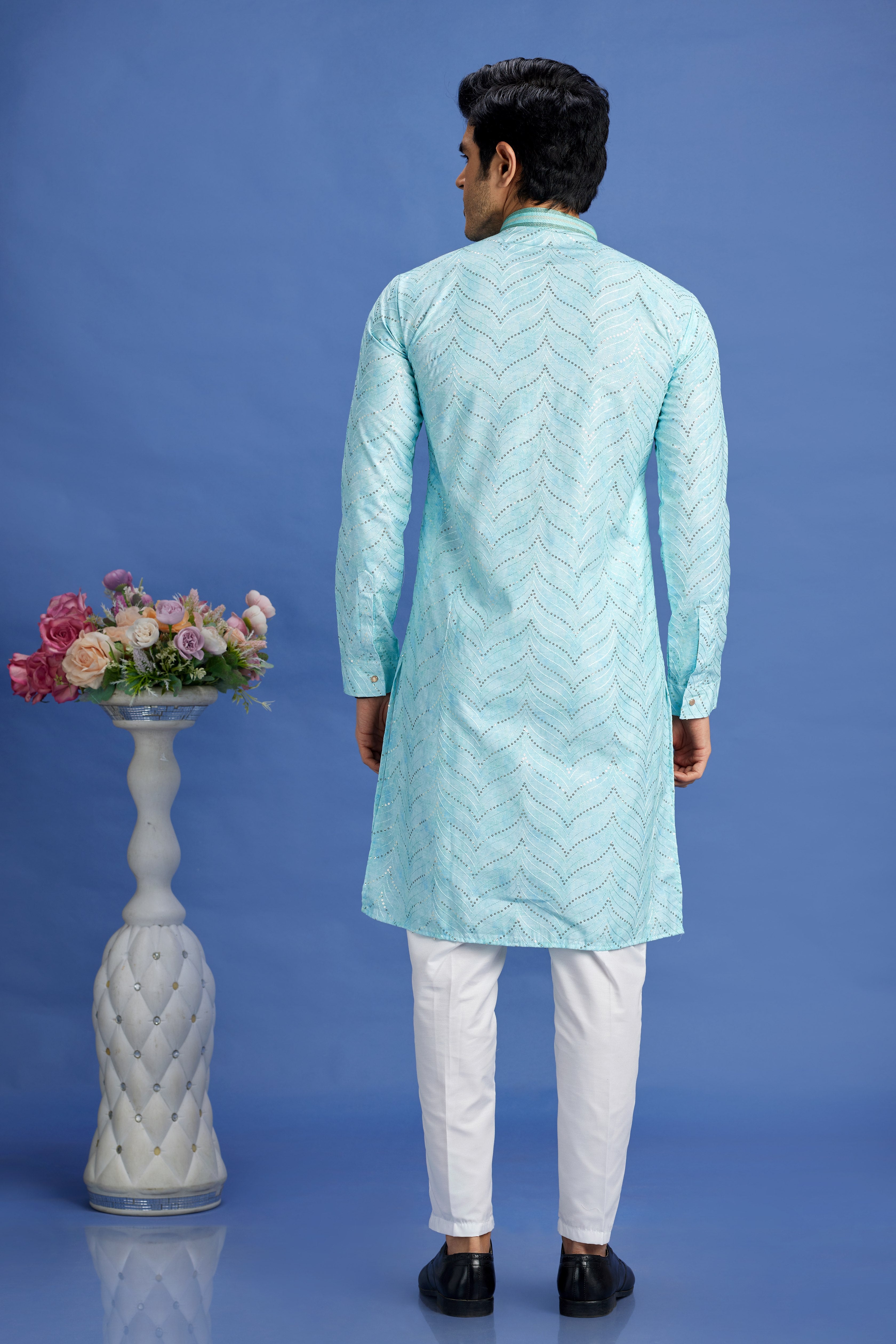 Traditional Indian wear for men


