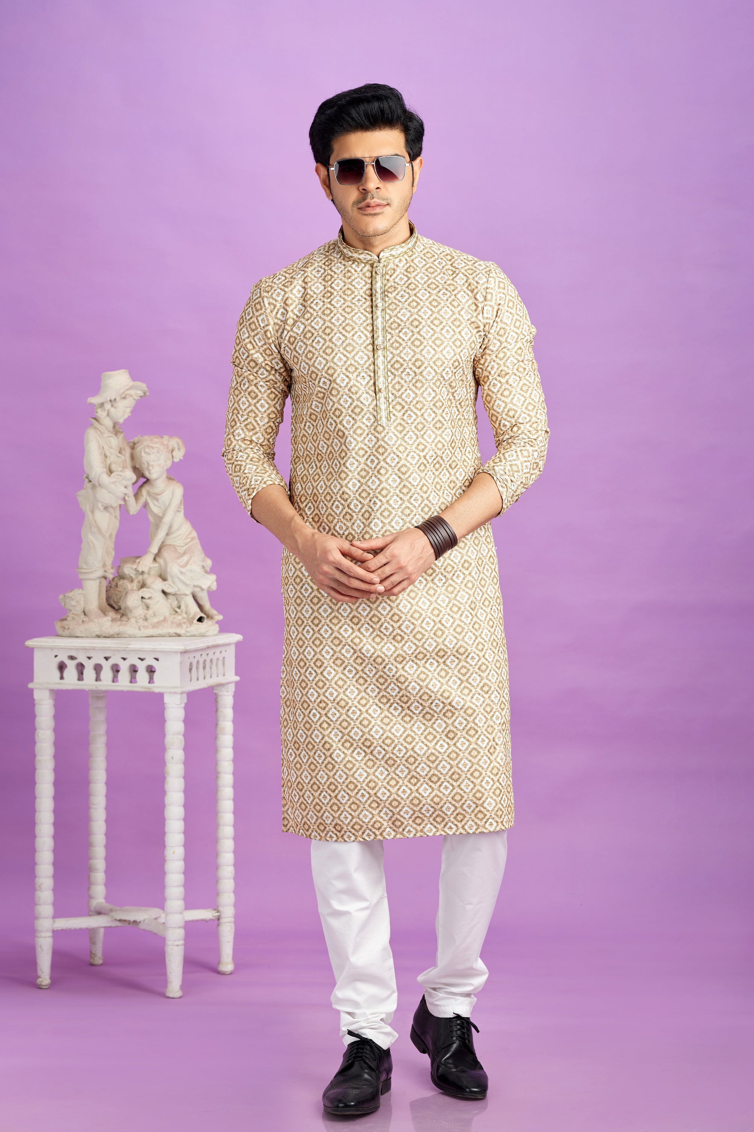 Churidar kurta in brown tones

