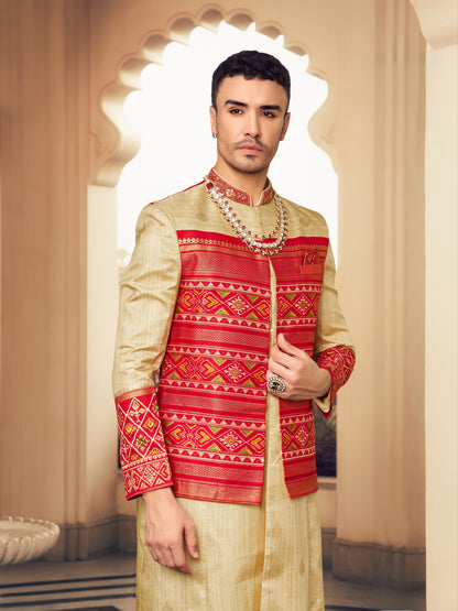 Traditional Indian wedding outfit for men

