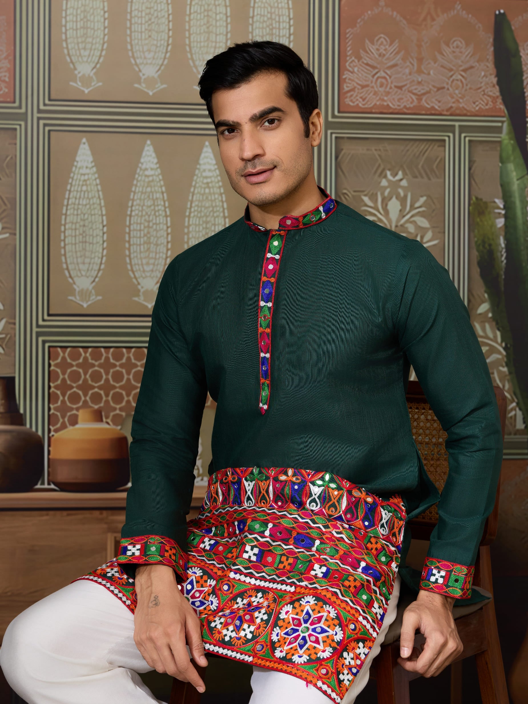 Green Cotton Silk Navratri Kurta with Mirror &amp; Embroidery for Men