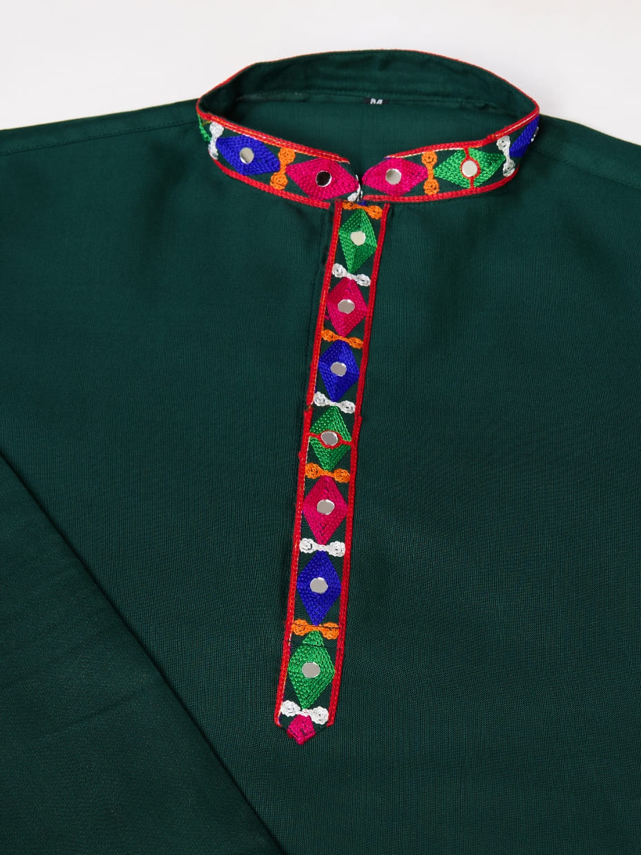 Green Cotton Silk Navratri Kurta with Mirror &amp; Embroidery for Men