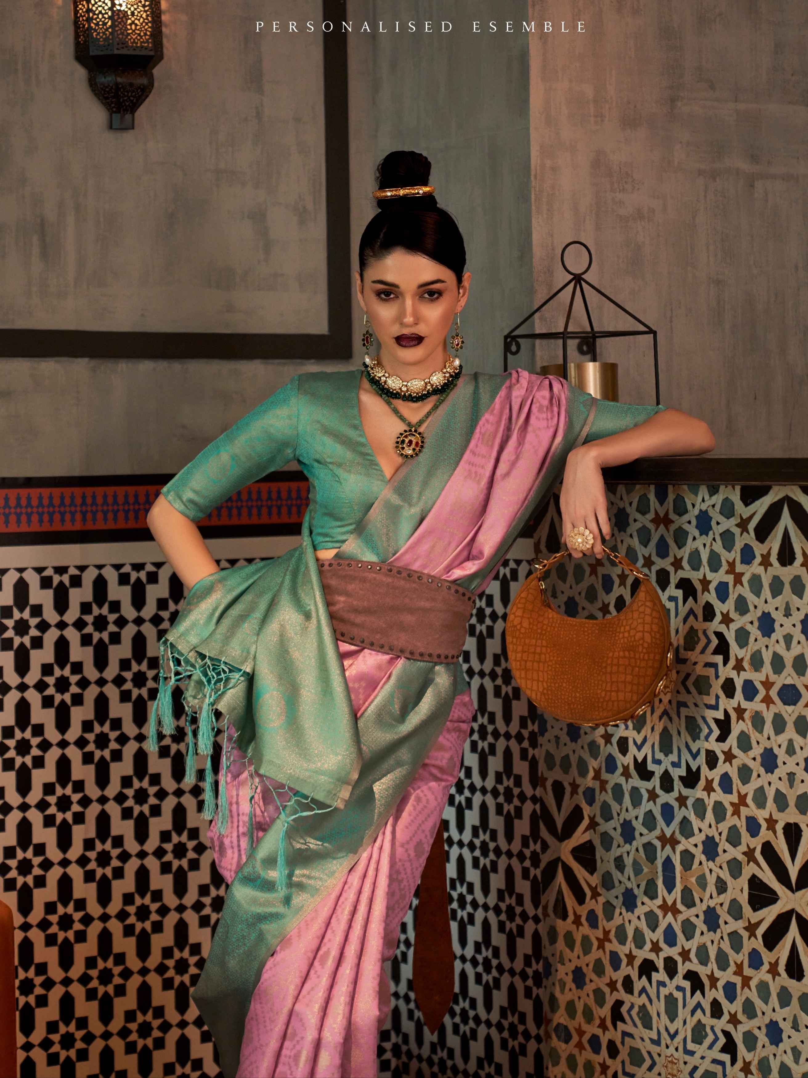 Sea Green &amp; Lilac Zari Handloom Weaving Silk Saree