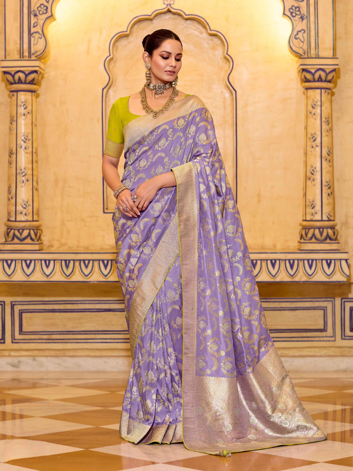 Lilac Crepe Silk Zari Woven Party Wear Saree with Blouse