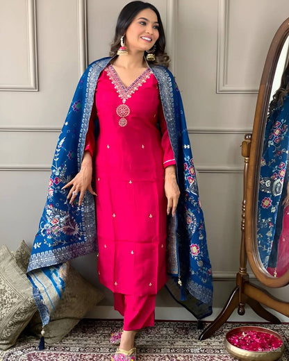 Pink Georgette Kurti Set with Viscose Jacquard Dupatta