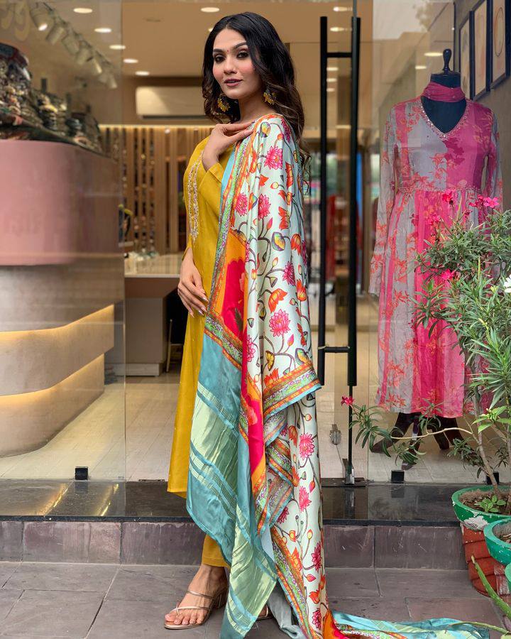 Yellow Viscose Kurti Set with Digital Printed Lagdi Satin Dupatta