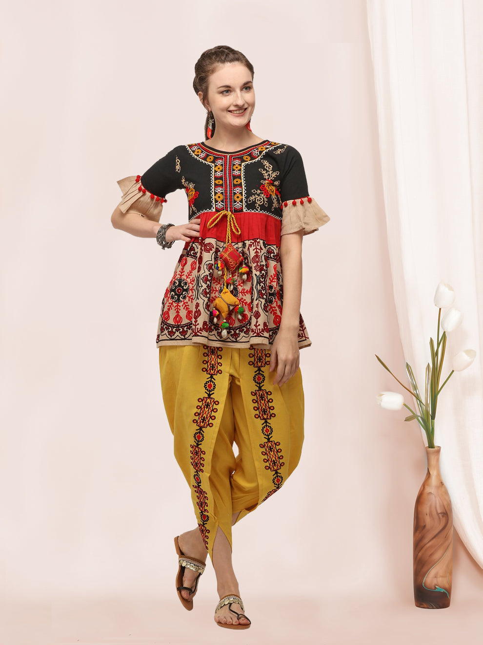 Navratri Garba Garba Special Kedia and Tulip Pants for Women&