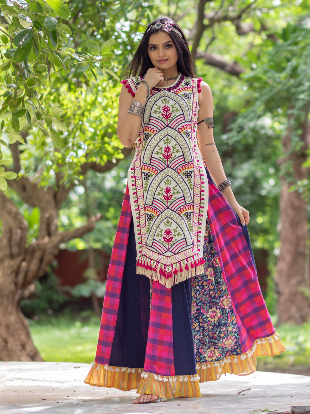 Navratri Garba Garba Special Kedia and Tulip Pants for Women&