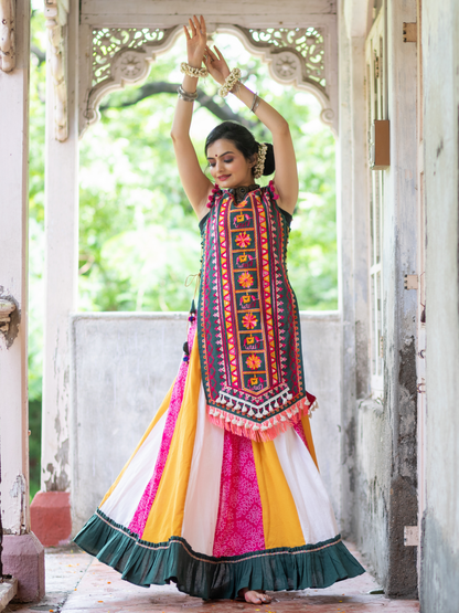 Navratri Garba Garba Special Kedia and Tulip Pants for Women&