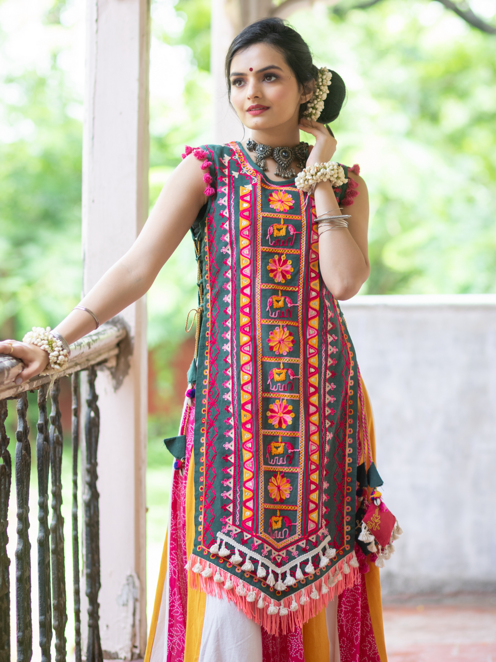 Navratri Garba Garba Special Kedia and Tulip Pants for Women&