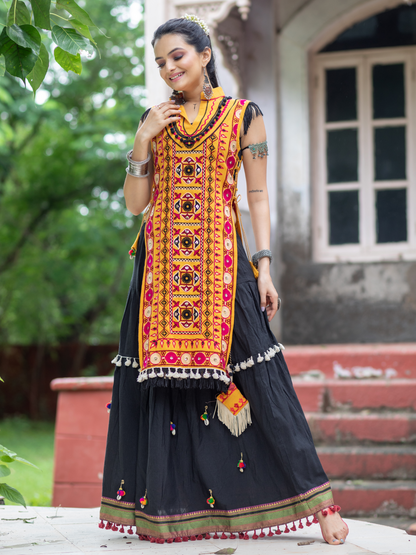 Navratri Garba Garba Special Kedia and Tulip Pants for Women&