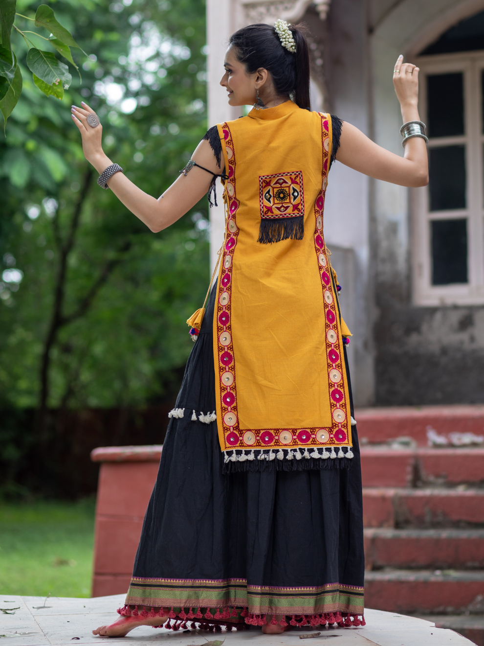 Navratri Garba Garba Special Kedia and Tulip Pants for Women&