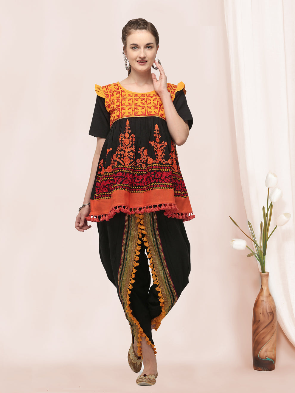 Navratri Garba Garba Special Kedia and Tulip Pants for Women&
