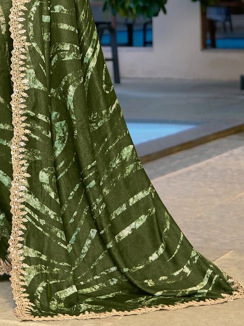 Green Pure Velvet Chiffon With Embroidery Work Chiffon Saree 