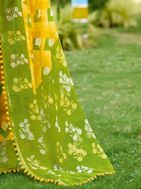Yellow Pure Soft Mul Mul Cotton Pum Pum Cotton Saree